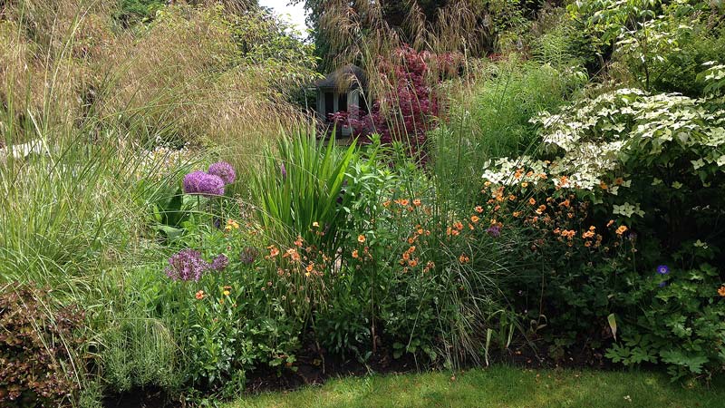 Greensmith top border IMG